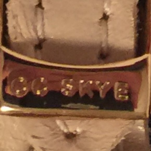 CC SKYE GOLD PLATED BOLT WRAPPED LEATHER BRACELET - Picture 4 of 4